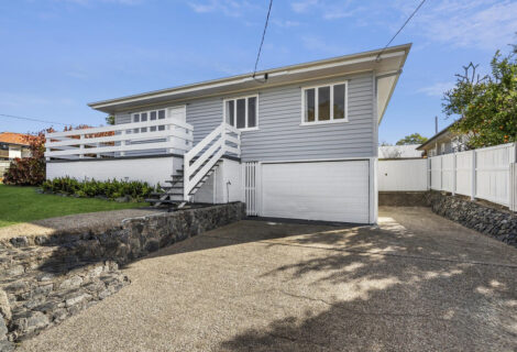 1633 Logan Road, Upper Mount Gravatt  QLD  4122