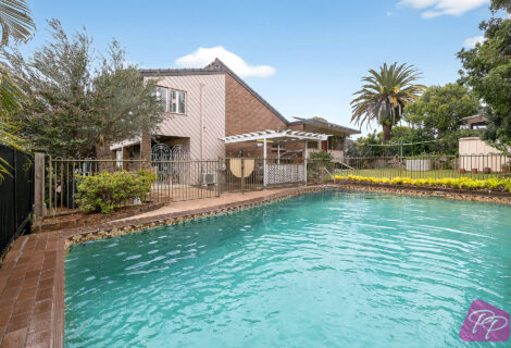 20 Cloghan Street, The Gap  QLD  4061